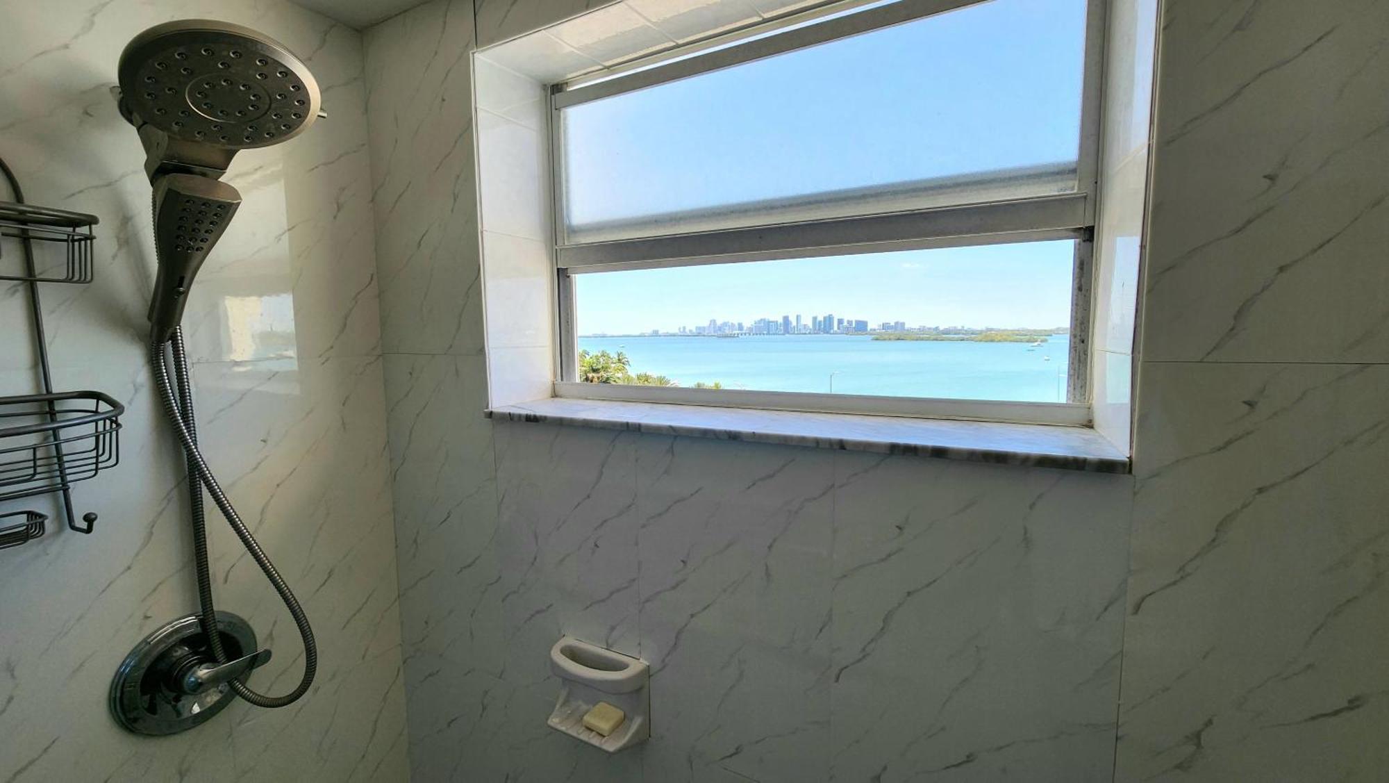 Bayfront Apartment Breathtaking Views- One Bedroom W Balcony- Living Room -Free Parking Miami Beach Zewnętrze zdjęcie