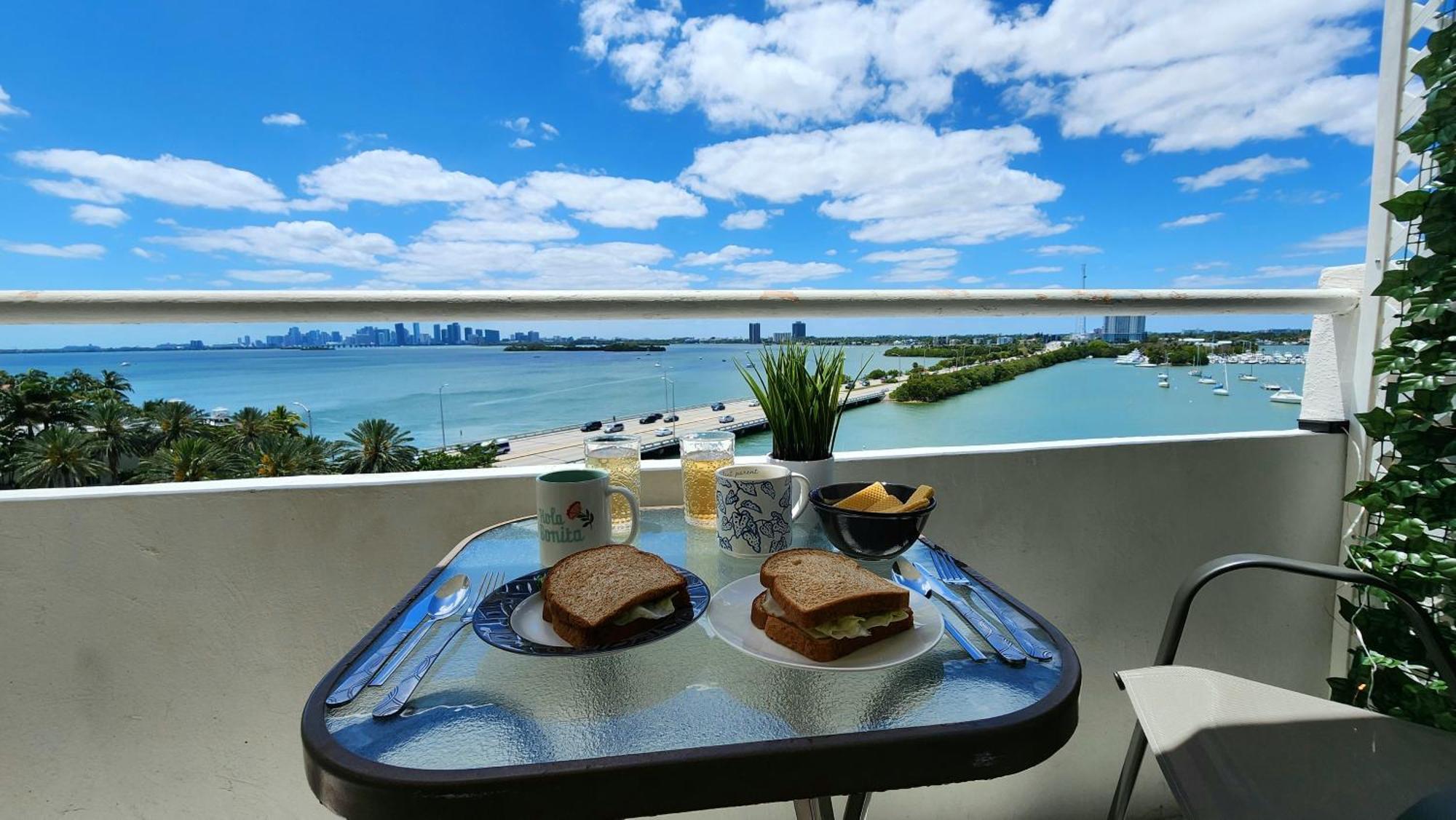 Bayfront Apartment Breathtaking Views- One Bedroom W Balcony- Living Room -Free Parking Miami Beach Zewnętrze zdjęcie