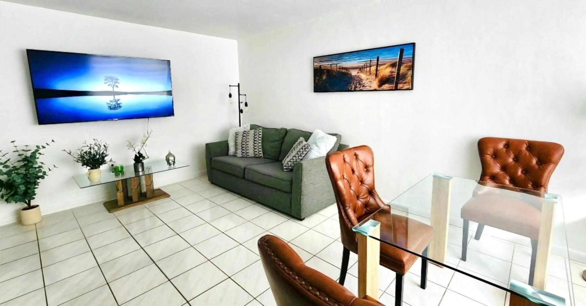 Bayfront Apartment Breathtaking Views- One Bedroom W Balcony- Living Room -Free Parking Miami Beach Pokój zdjęcie