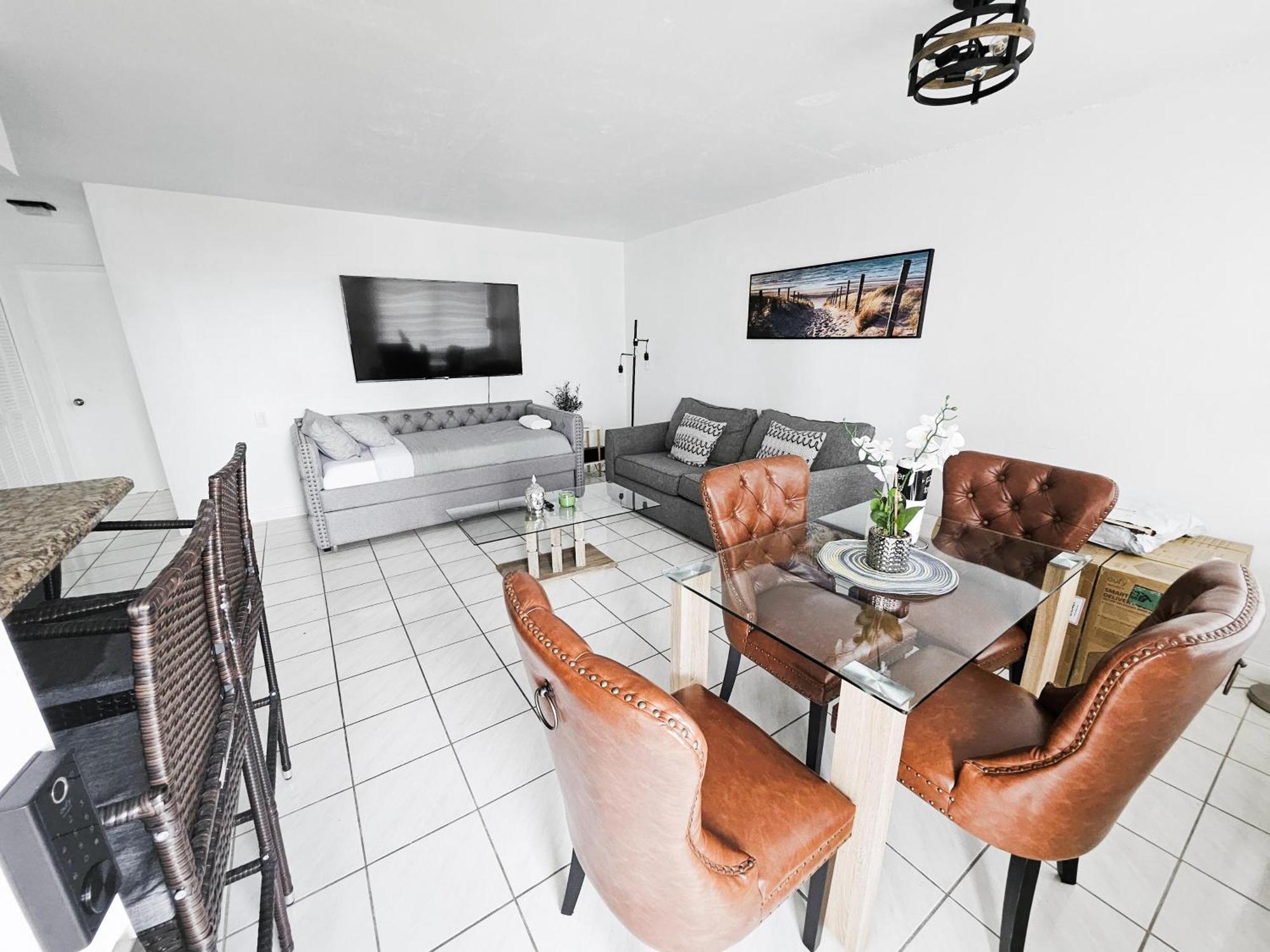Bayfront Apartment Breathtaking Views- One Bedroom W Balcony- Living Room -Free Parking Miami Beach Zewnętrze zdjęcie